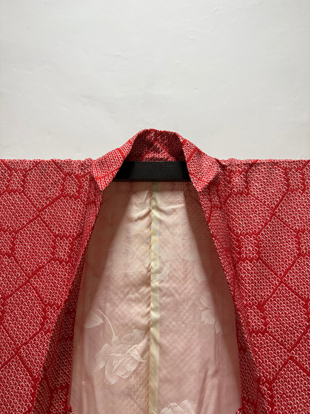 Esagono rosso shibori