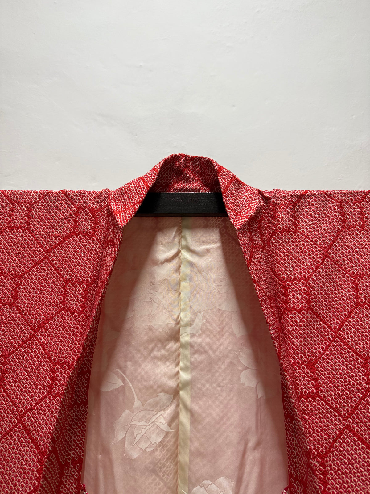 Esagono rosso shibori