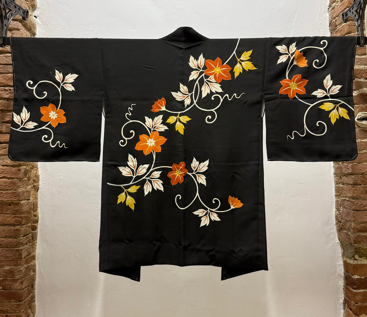 Nero con fiori